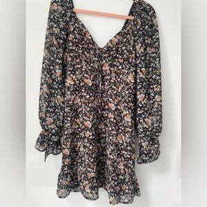 NWT Dress Forum long sleeve floral mini dress